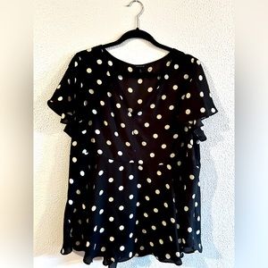 Torrid Black & white Top